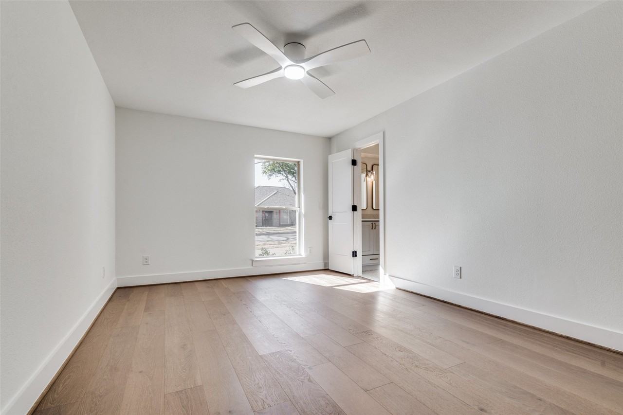 9035 Dunmore Dr - Photo 6 of 13