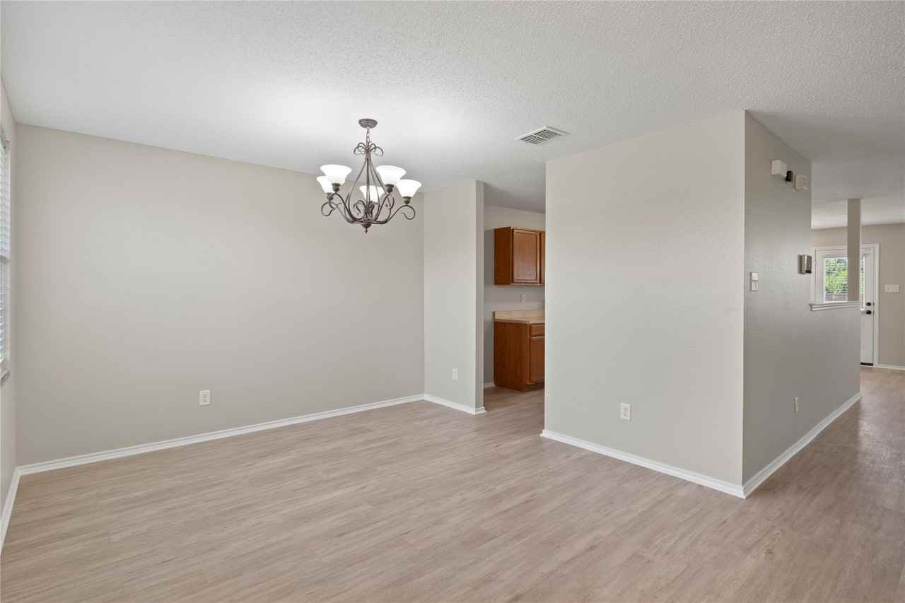 605 Hanceville Way - Photo 3 of 28