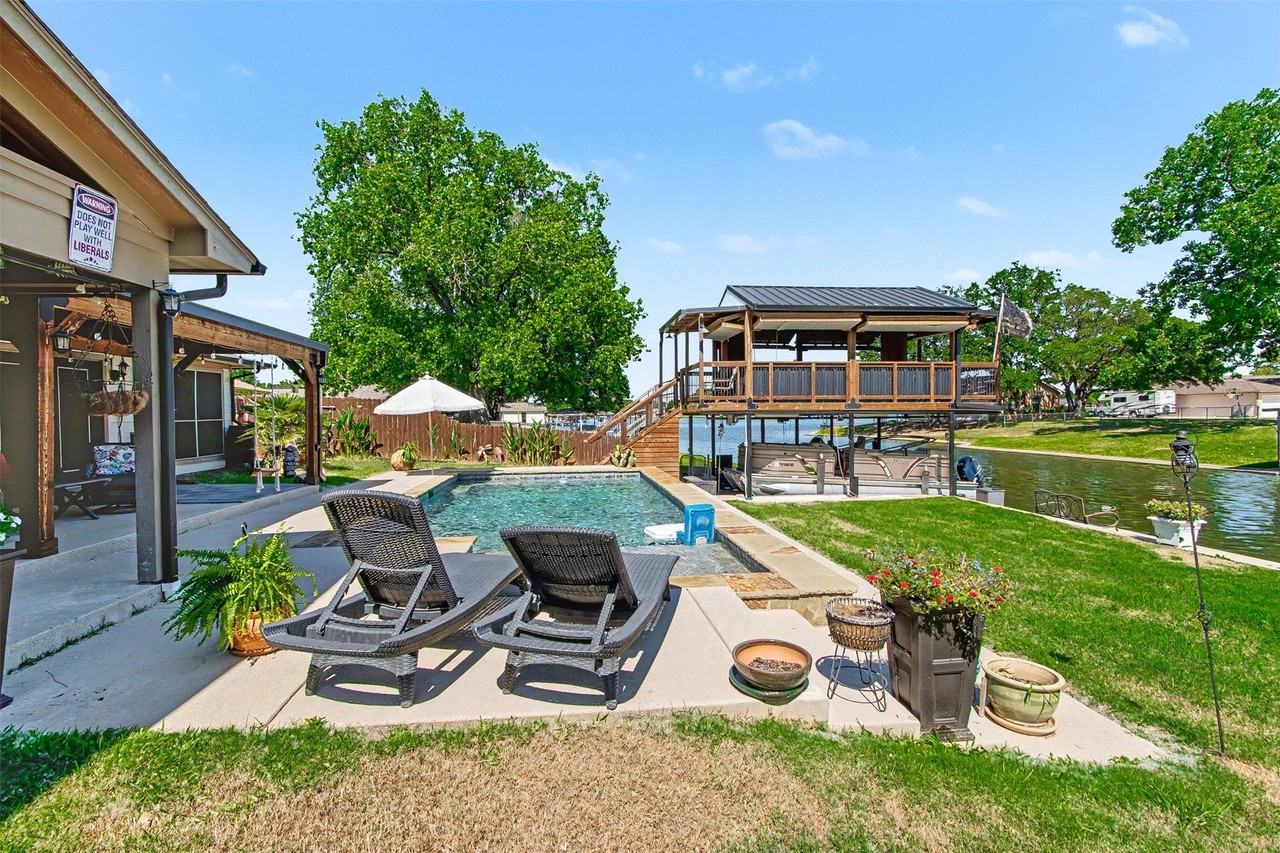 3801 Quail Run - Photo 4 of 40