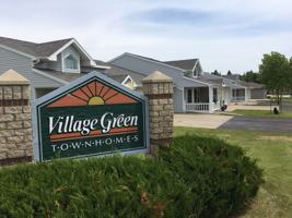 featured image of 1301 Village Green Ct Ne