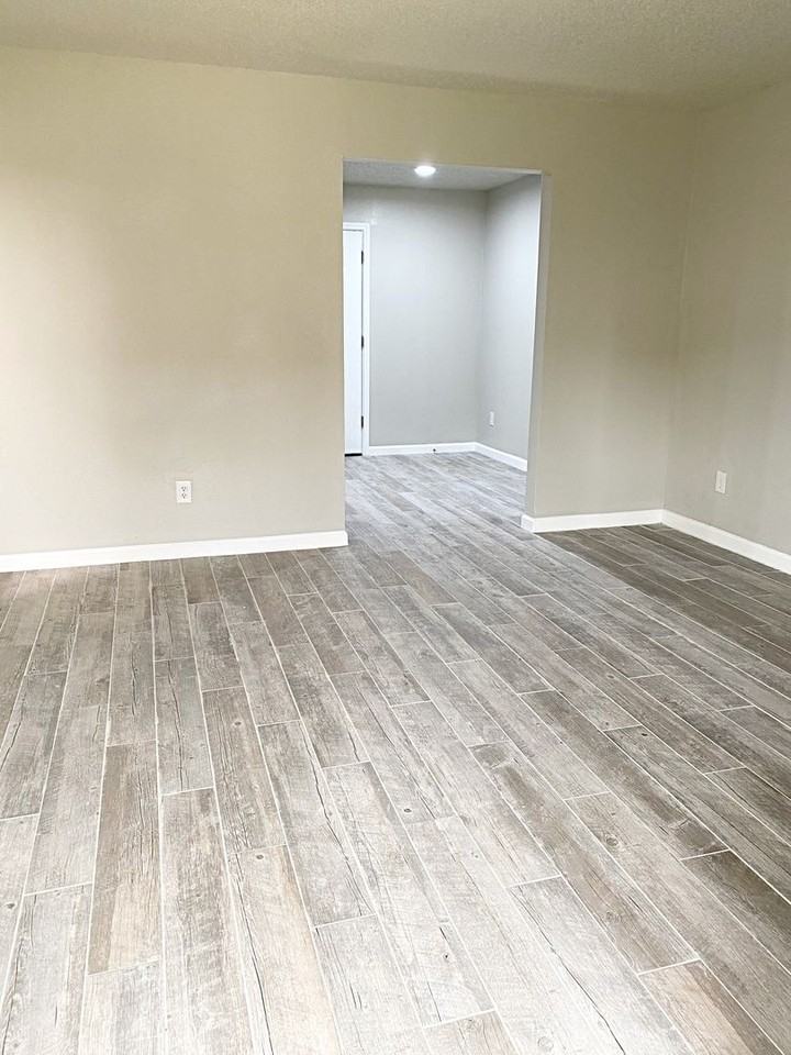 6019 Bedford Dr Apt A - Photo 2 of 11