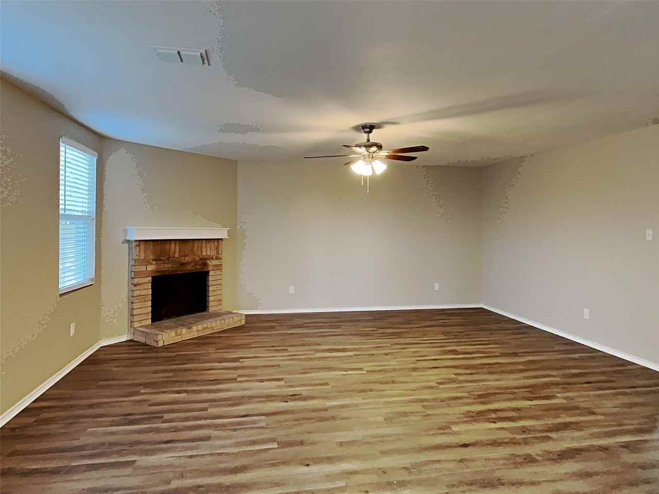 9200 Troy Dr - Photo 4 of 18