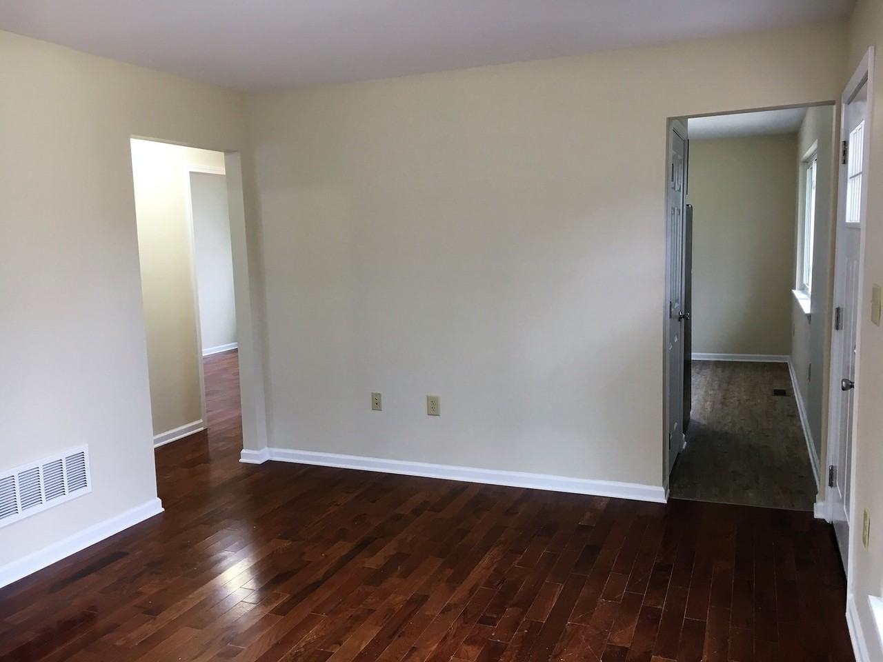 1114 Acton Rd - Photo 3 of 26