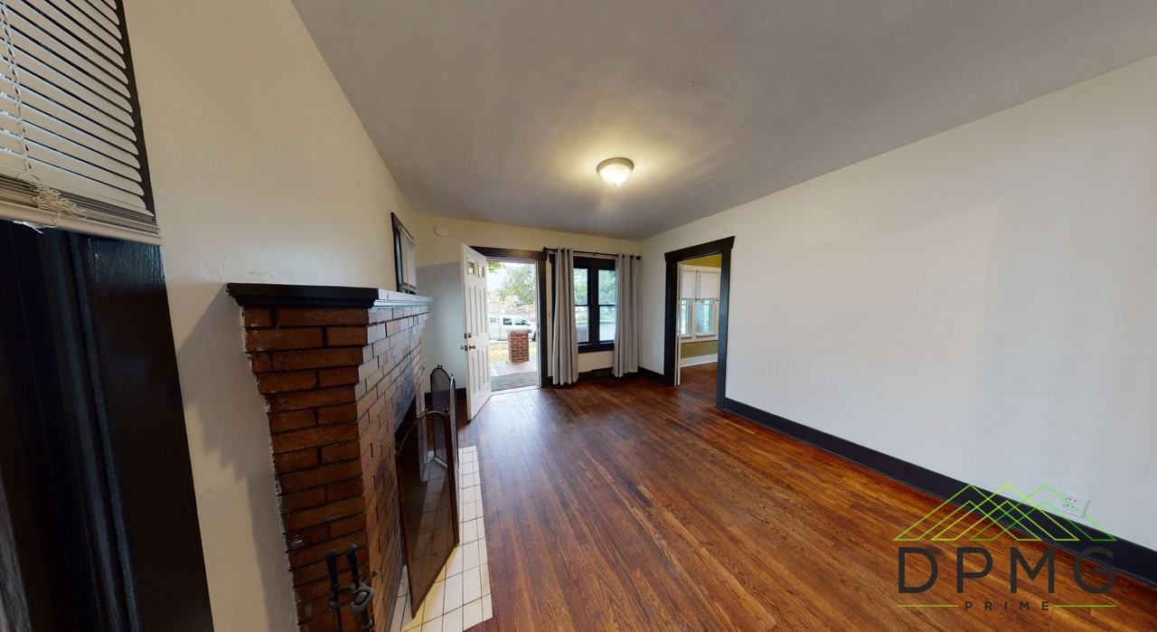 317 Shepard St - Photo 2 of 28