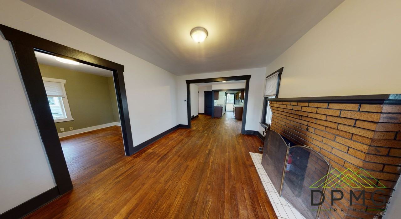 317 Shepard St - Photo 6 of 28