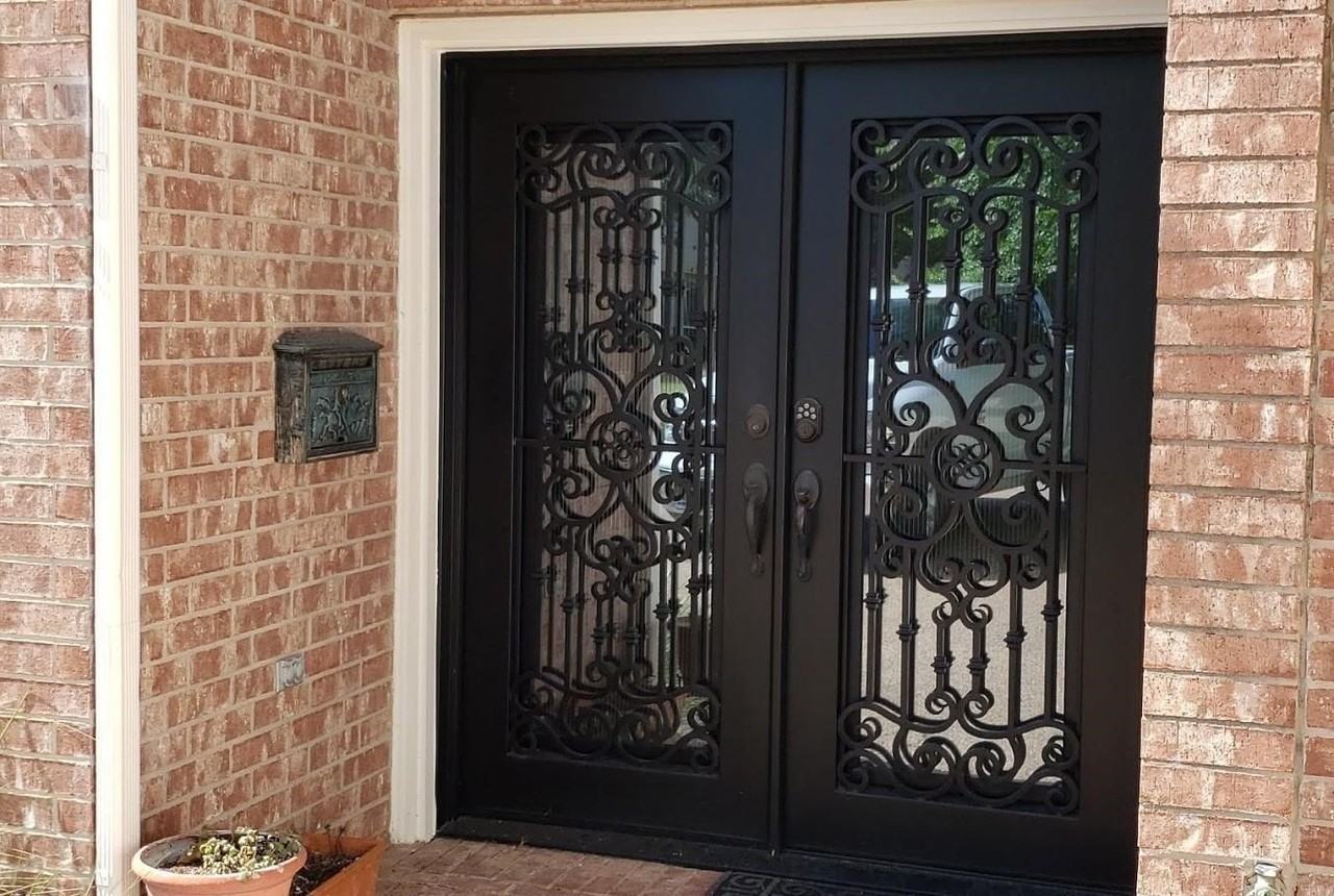 201 Wilshire Dr - Photo 2 of 11