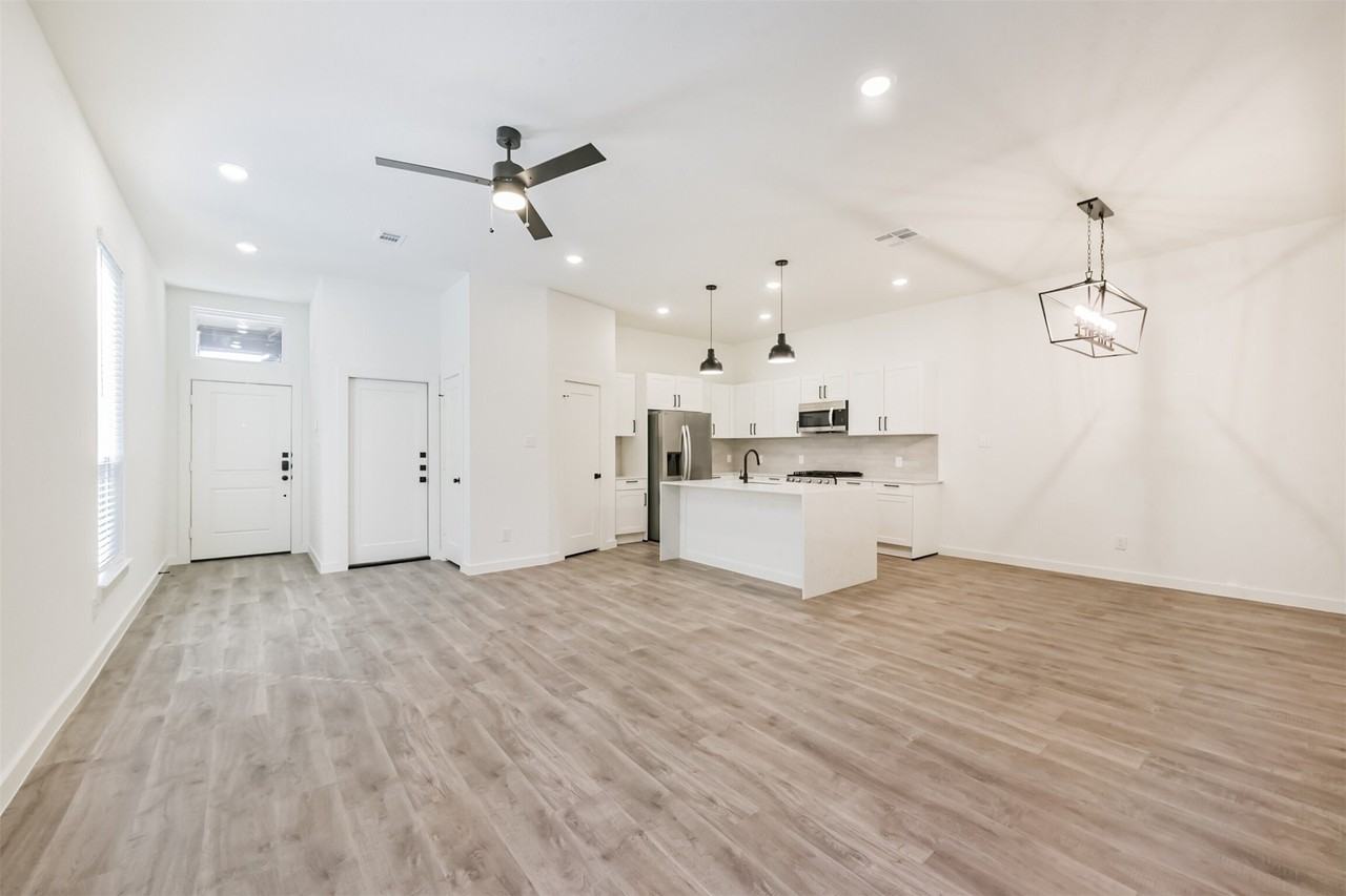 1868 Dry Cherry Ln #A - Photo 4 of 32
