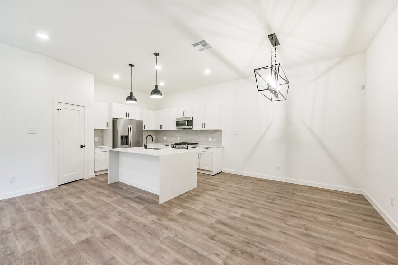 1868 Dry Cherry Ln #A - Photo 5 of 32