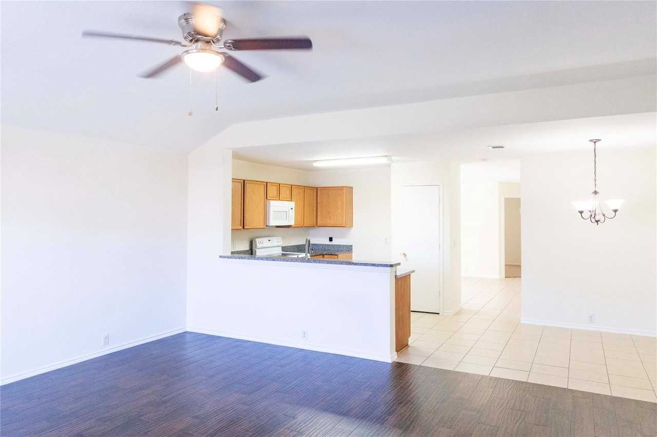 8929 Sagebrush Trl - Photo 2 of 16