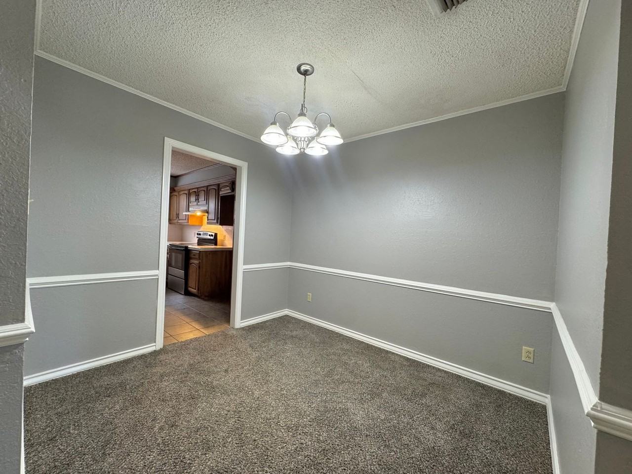 6220 Gould Pl - Photo 3 of 12