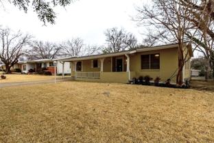 1214 Burleson St - Photo 1 of 1