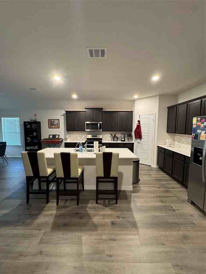 9808 Elk Falls Ln - Photo 4 of 17