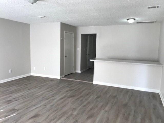 1601 Hillwood Dr - Photo 3 of 28