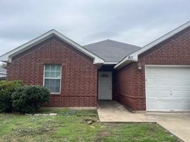 featured image of 811 Edd Rd
