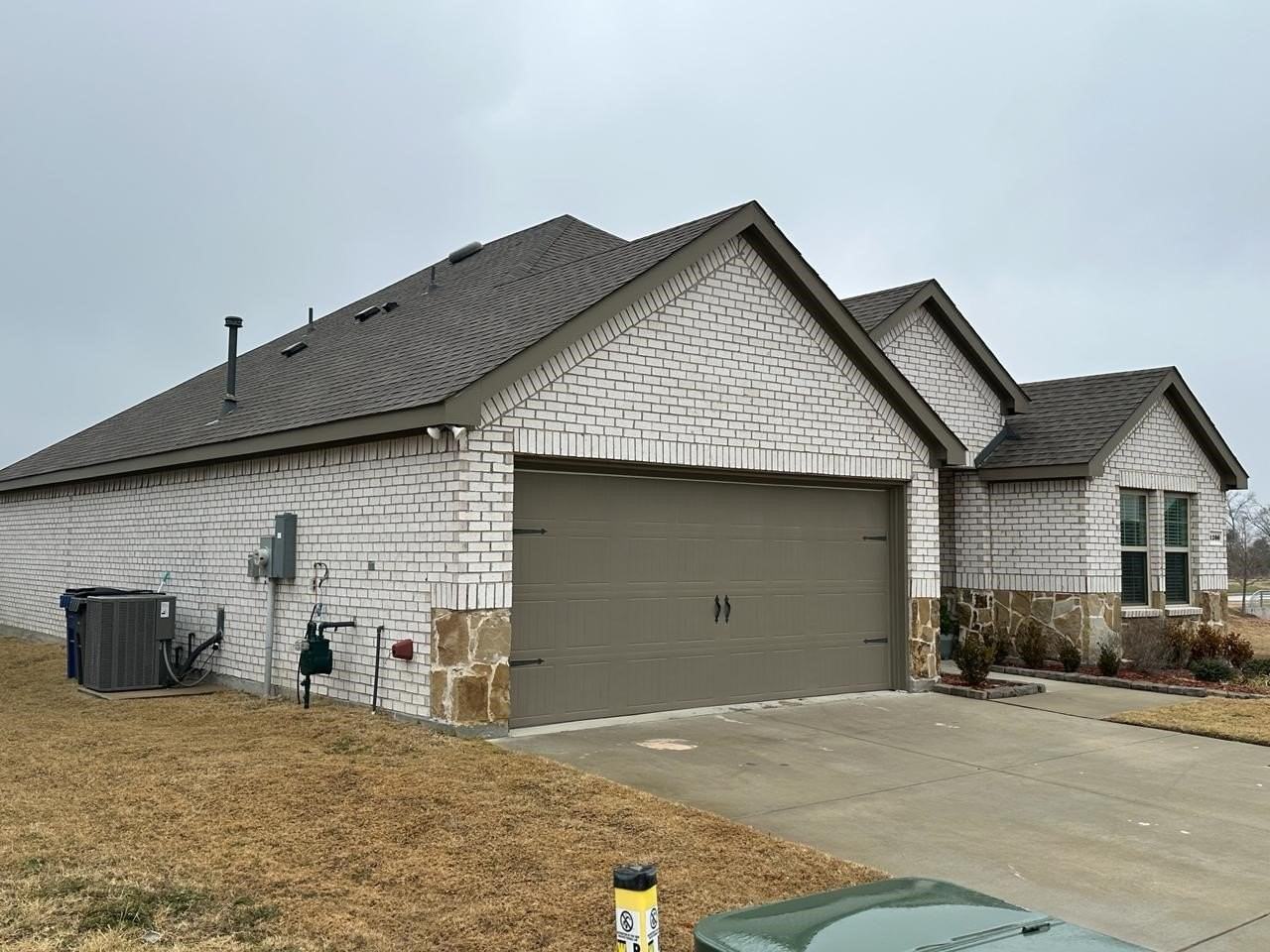 1200 Misty Brook Dr - Photo 6 of 35