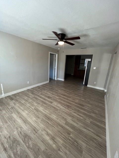 1457 Green St - Photo 2 of 11