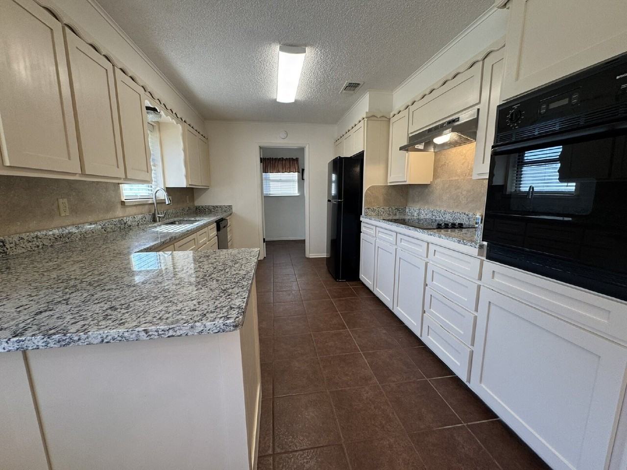 208 Prairie Wind Blvd - Photo 5 of 16