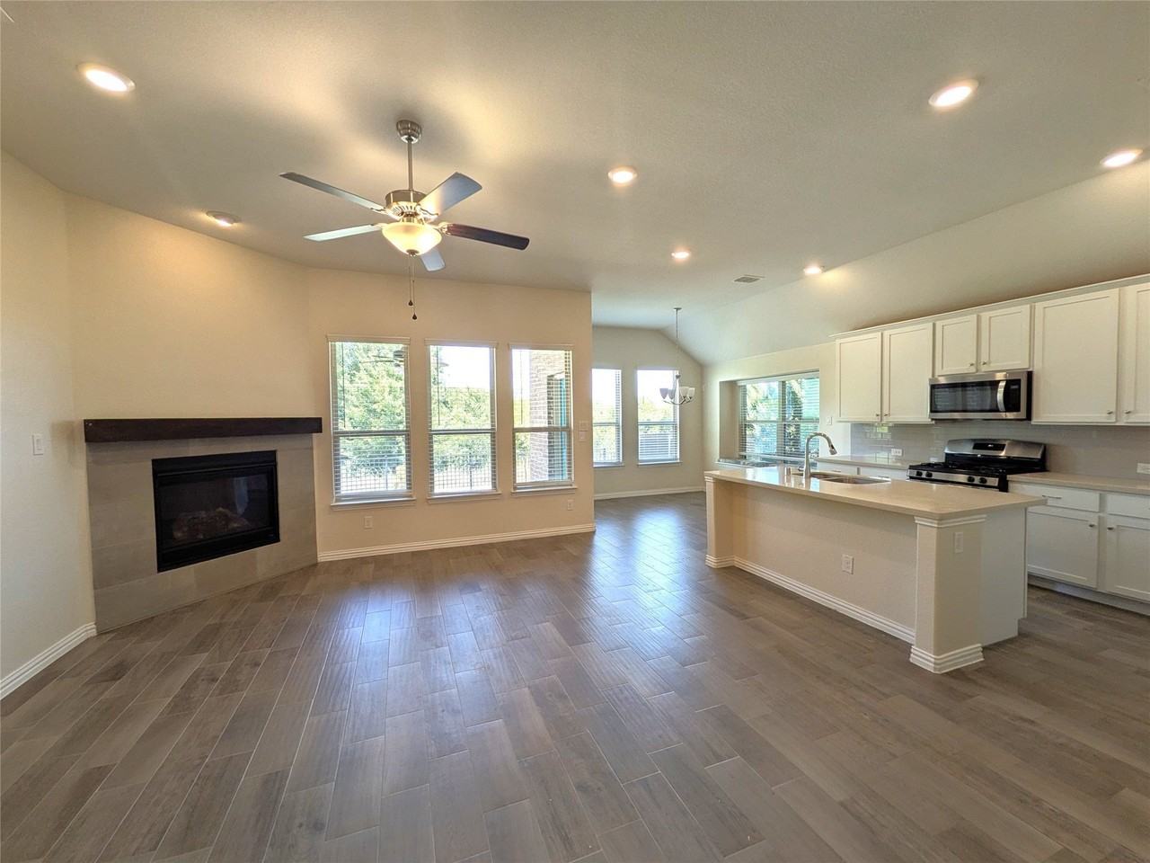 9324 Bronze Meadow Dr - Photo 7 of 31