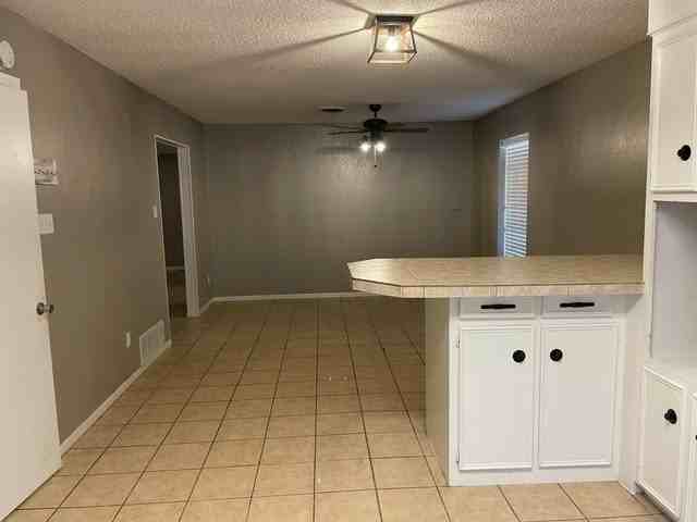 1045 Clark Rd - Photo 7 of 17