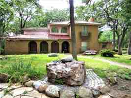 featured image of 1815 Greenwood Dr