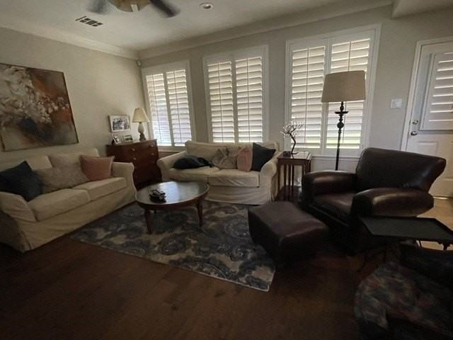 1620 Mountain Laurel Dr - Photo 4 of 26