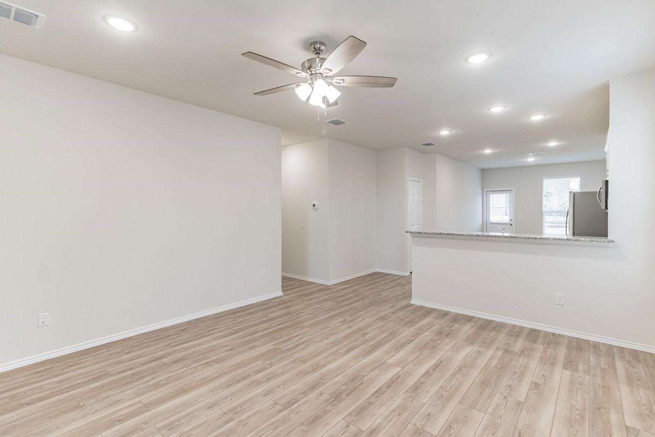 804 Cormorant St - Photo 7 of 21