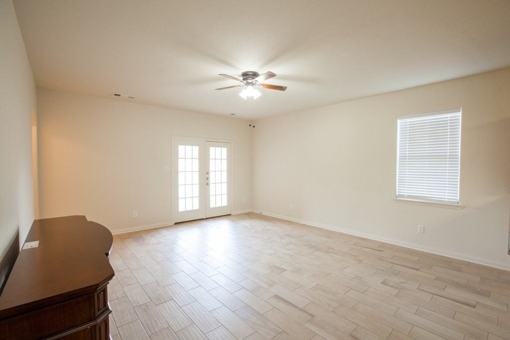 128 Tennyson St - Photo 2 of 37