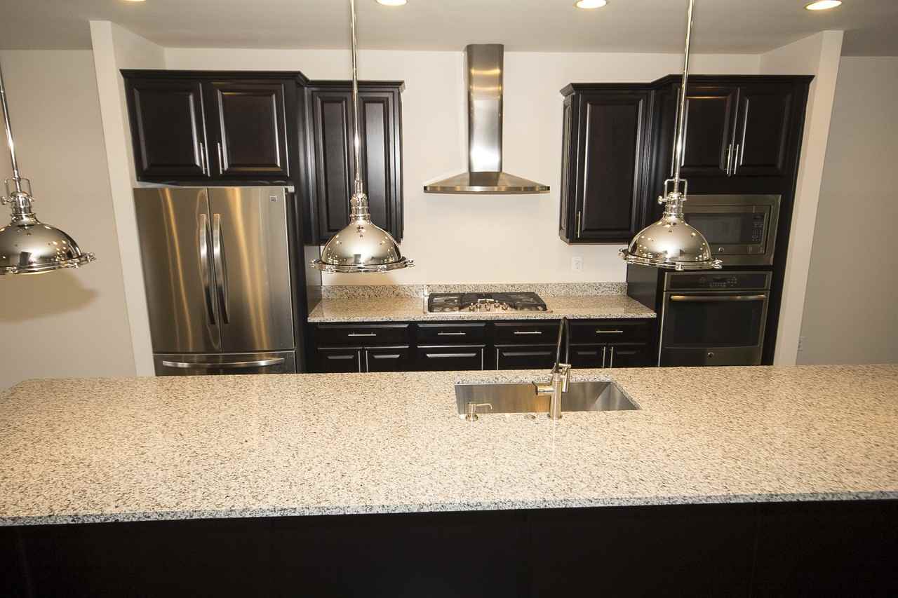 2912 Middleham Ct - Photo 3 of 21