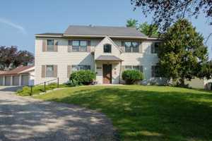 featured image of 3613 10th Ln Nw #8