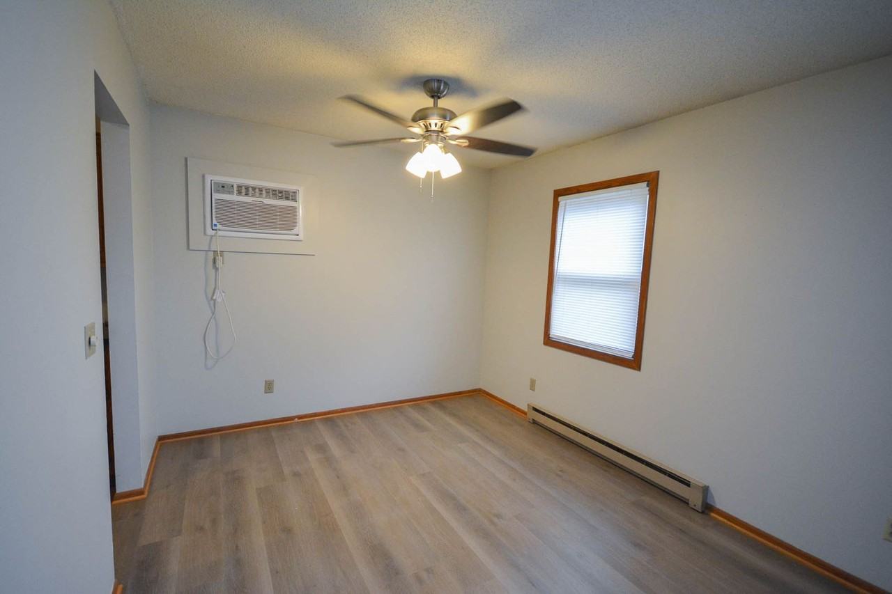 3613 10th Ln Nw #8 - Photo 4 of 14