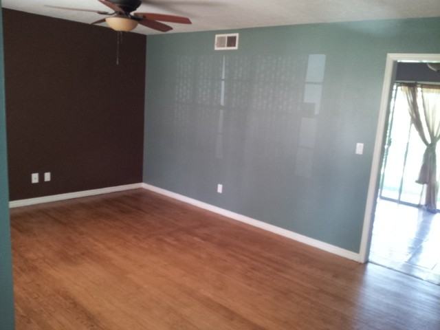 3512 Mockingbird Ln - Photo 3 of 8