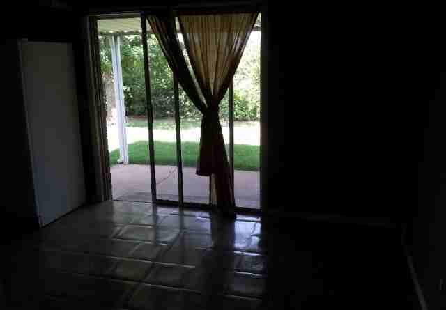 3512 Mockingbird Ln - Photo 4 of 8