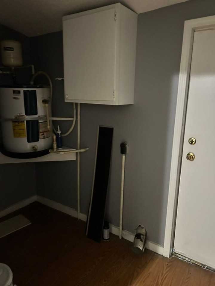121 Coker St - Photo 7 of 7