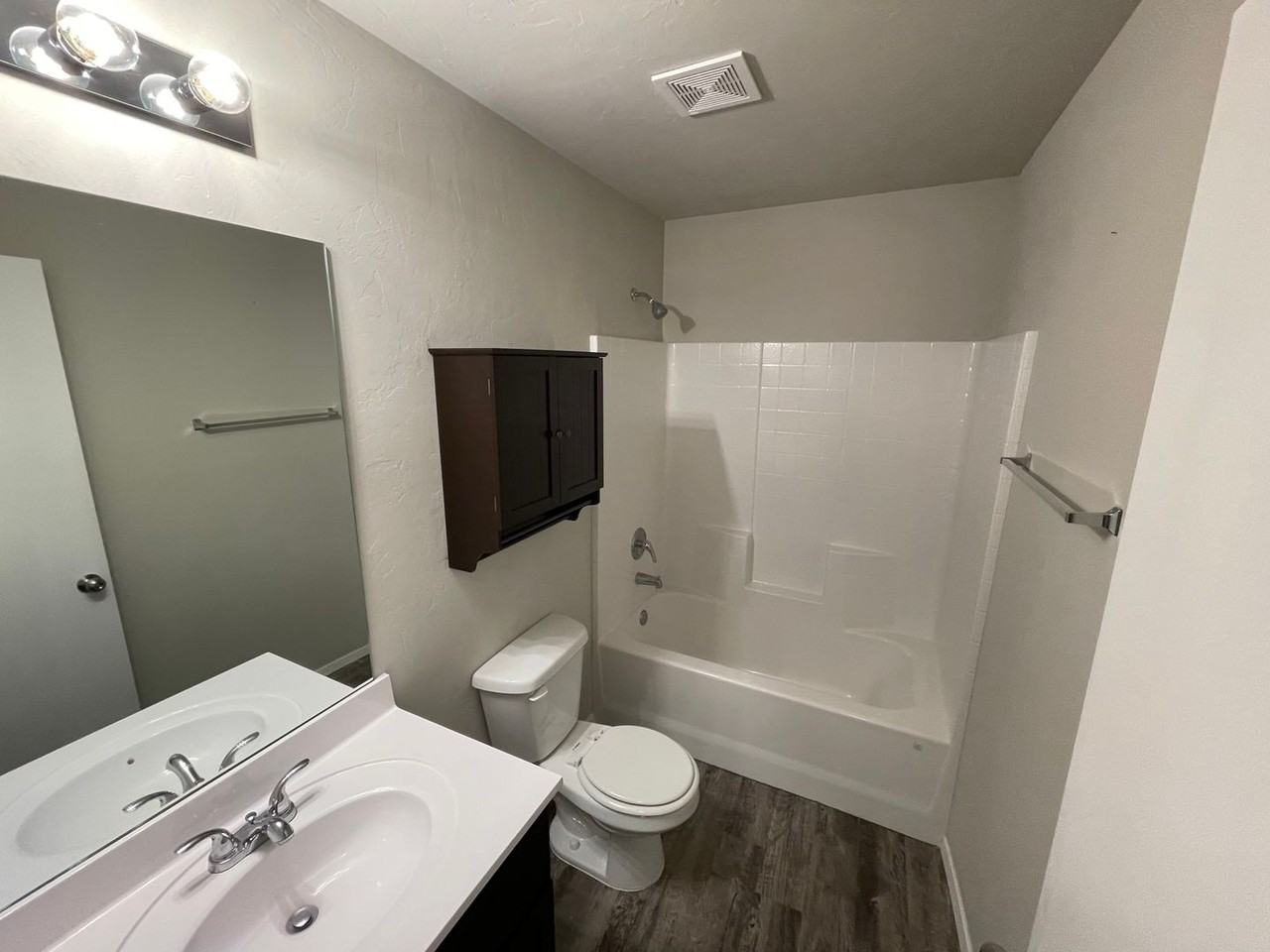 3115 Westbrook St - Photo 5 of 14