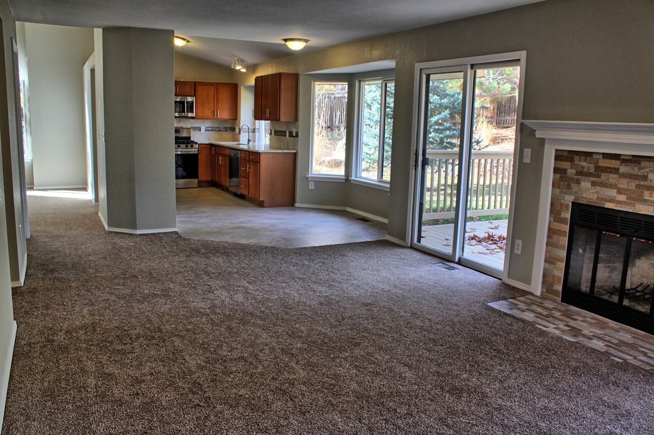 10231 Travertine Pl - Photo 7 of 17