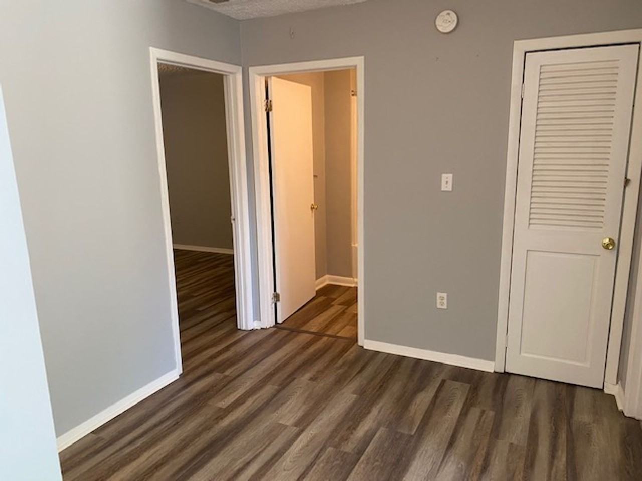 810 Old Mcginley Dr - Photo 2 of 12