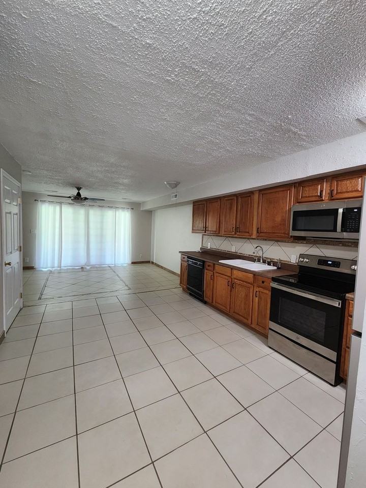 70 Wilshire Heights Dr - Photo 2 of 6