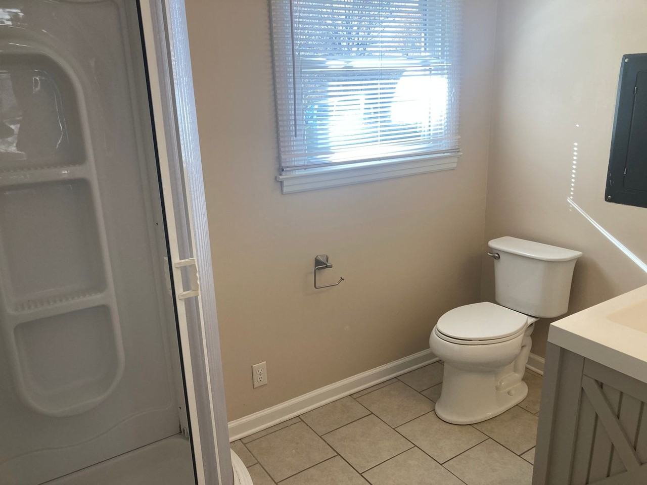 474 Brentlawn Dr - Photo 5 of 15
