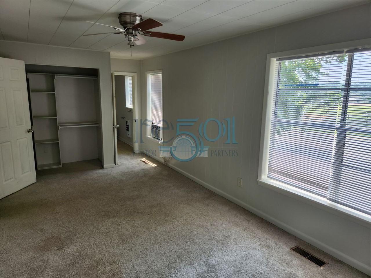 1015 N Fillmore St - Photo 6 of 13