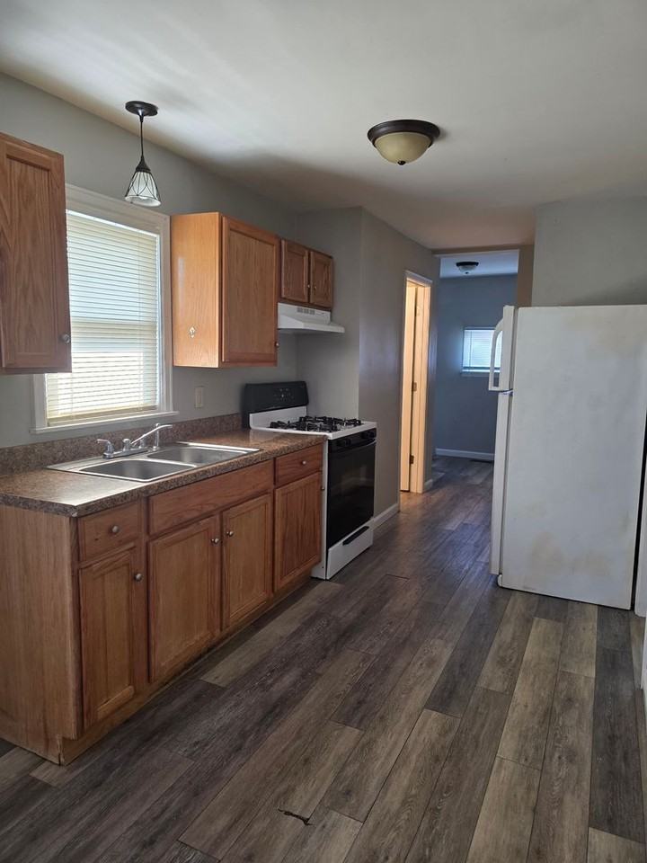 2721 Milburn Blvd - Photo 2 of 8