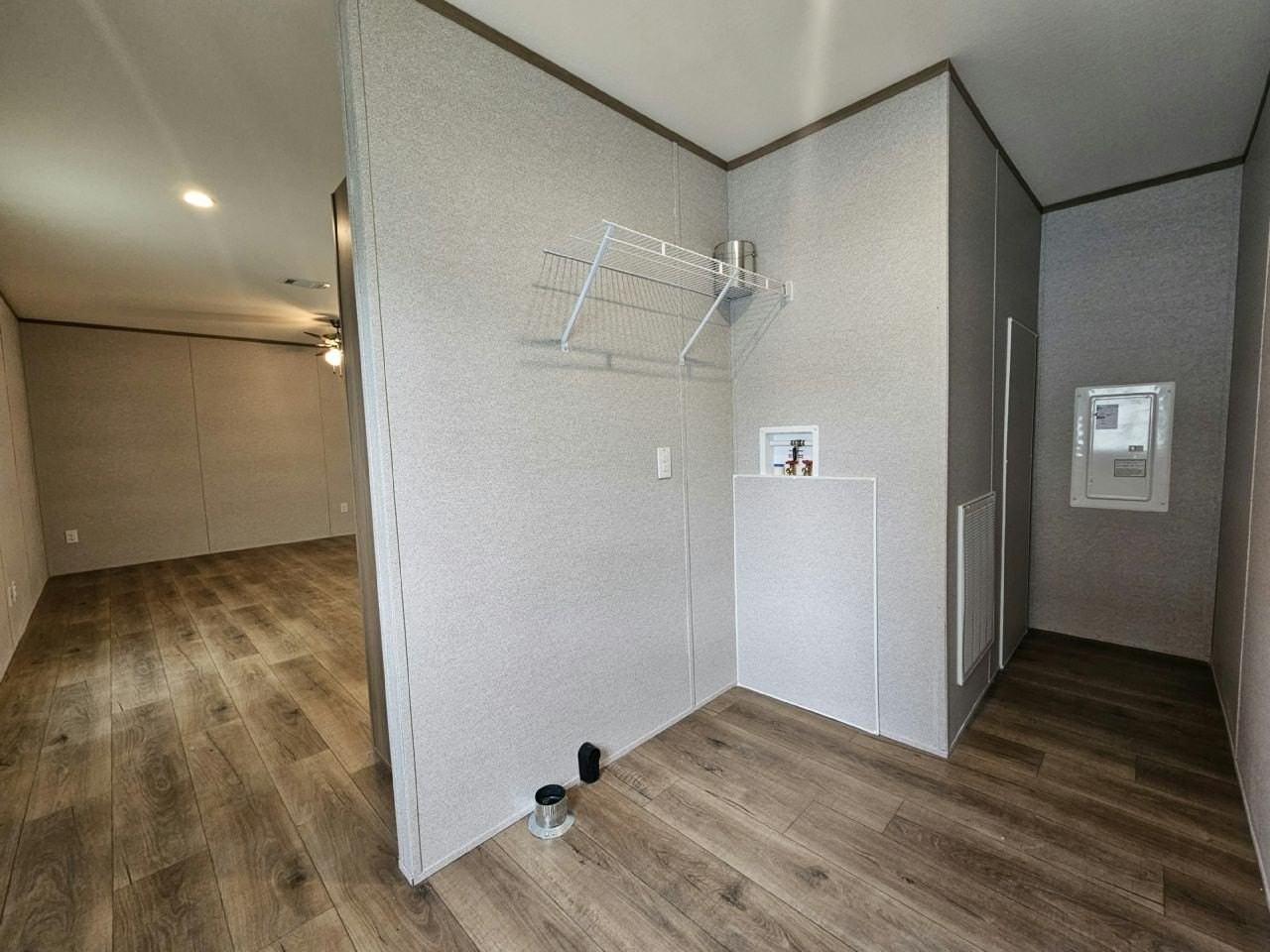 518 Suwanee Dr #2050 - Photo 5 of 12
