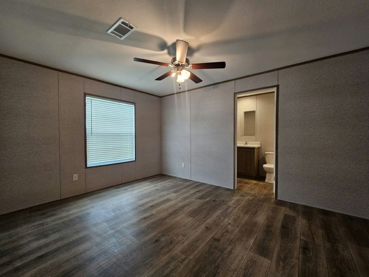 518 Suwanee Dr #2050 - Photo 6 of 12