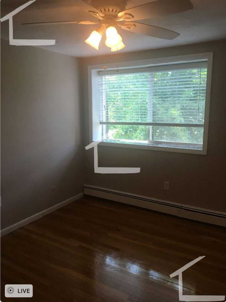 360 Market St - Photo 2 of 6