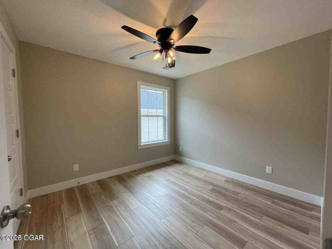 1931 N Saint Louis Ave - Photo 6 of 10