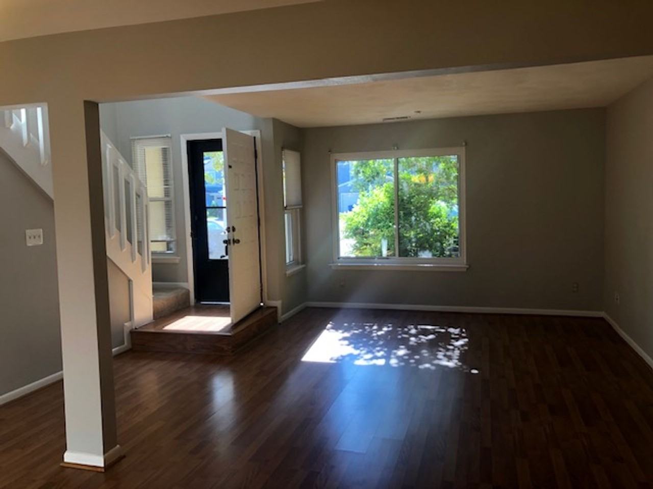 2312 Merl Cir - Photo 3 of 34