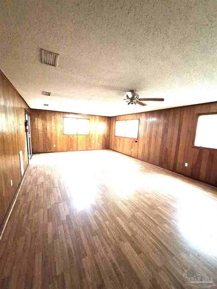 3804 W Cervantes St - Photo 2 of 15