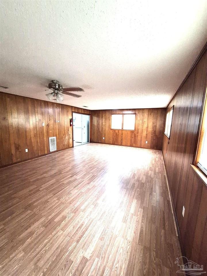 3804 W Cervantes St - Photo 3 of 15