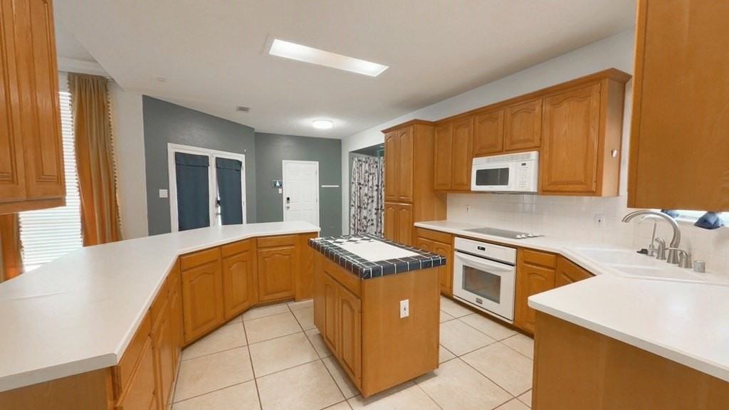 2701 Purple Sage Trl - Photo 6 of 24