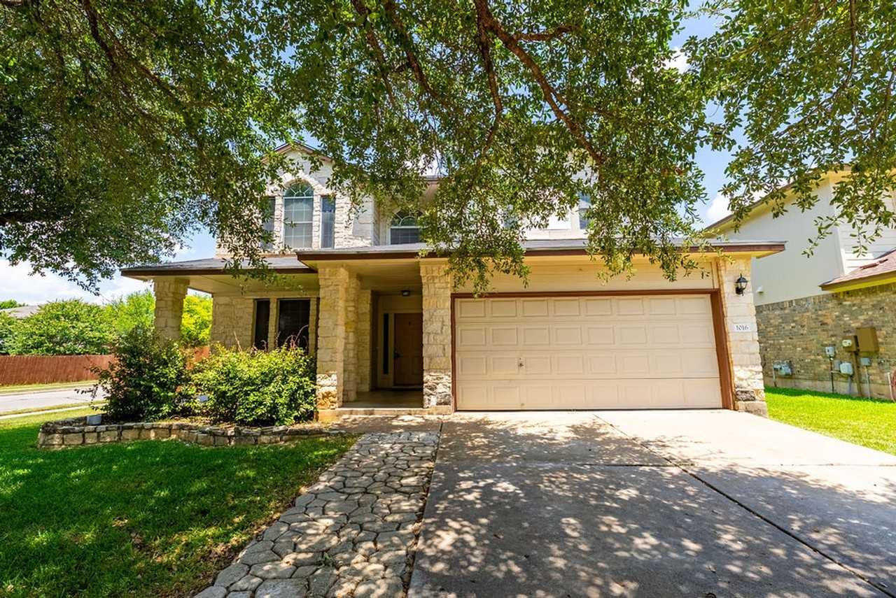 1016 Tom Seaver Pl - Photo 2 of 22
