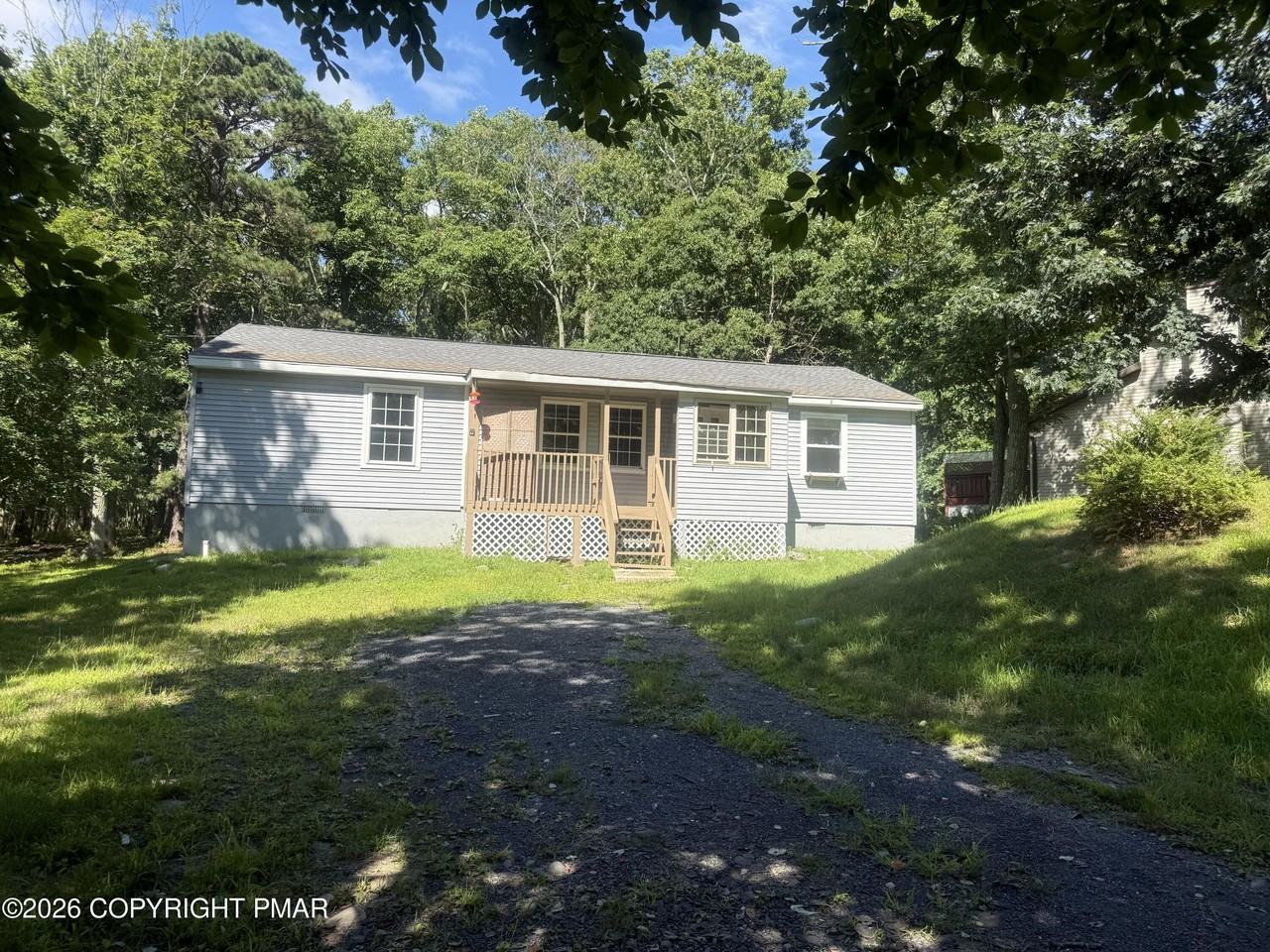 2186 Spring Dr - Photo 4 of 39